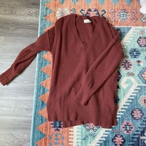 V neck sweater